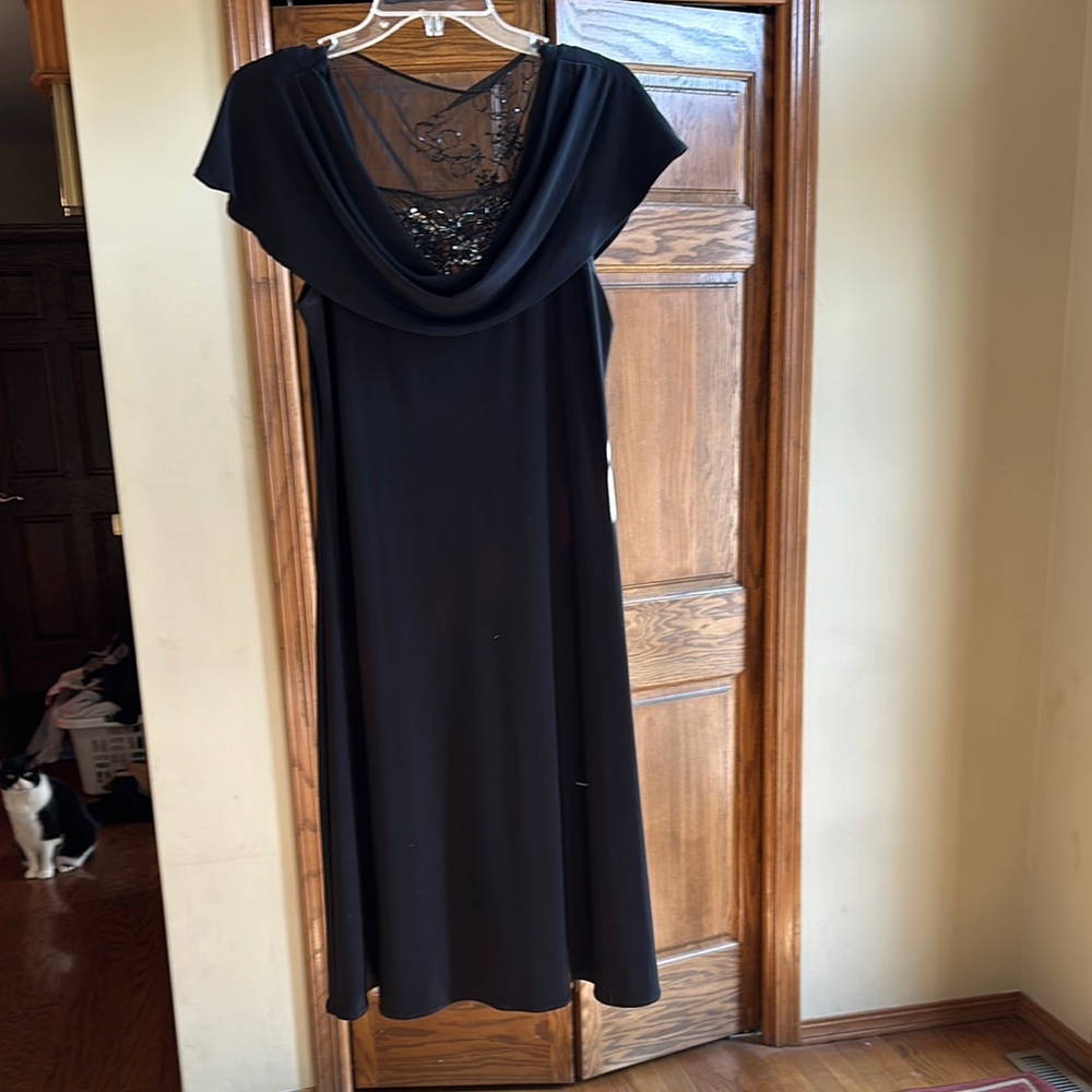 Elegant Black Evening Dress
